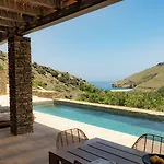 Onar Andros Hotel 3*