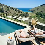 Onar Andros Hotel